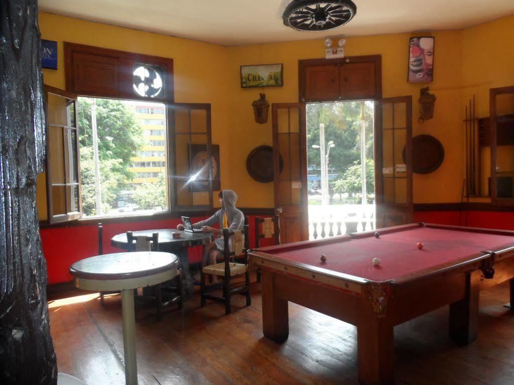 Flying Dog Hostel Lima Exteriör bild